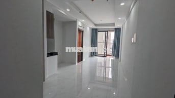 SHOCK bán ngộp căn 2PN view hồ bơi, giá 2,18 tỷ