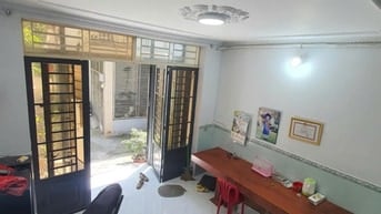 Chính chủ bán nhà hẻm đầu tiên Trần Thị Cờ