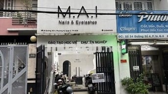 Do chuyển chỗ ở cần sang nhượng tiệm nail 120tr vào kinh doanh liền