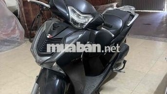 cần bán xe sh 150 2019