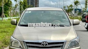 Toyota Innova 2014 E - 120000 km