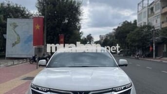 VinFast VF8 2022 Plus GF suất khuyến mãi