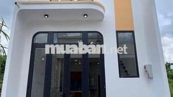 Bán nhà 758 triệu nằm ngay đường Nguyễn Hữu Cảnh, Thuận an. 90m2 SHR