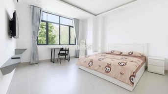 Căn hộ mini có cửa sổ trời - Đầy đủ nội thất - Gần ngã tư hàng xanh