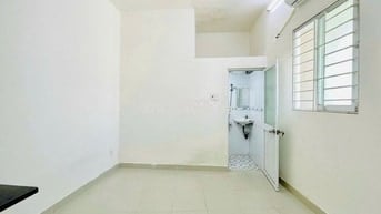 STUDIO NHỎ XINH NGAY GẦN ĐH HUTECH, GTVT - 20M2 - HẦM XE - THANG MÁY