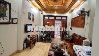 Cho thuê nguyên căn 4 tầng, ô tô vào cửa, đầy đủ nội thất