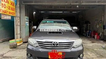 Toyota Fortuner 2016 - 180000 km