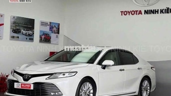 Toyota Camry 2020 2.5Q - 32000 km