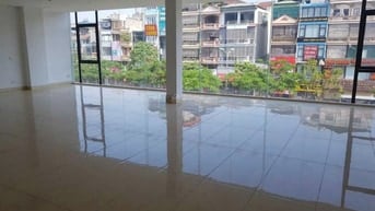 CHO THUÊ NHÀ MẶT PHỐ XÃ ĐÀN, ĐỐNG ĐA, 500M2, MT10m, VP cty 120tr/tháng