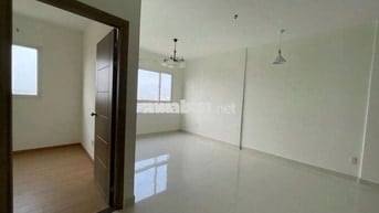 Chính Chủ Bán Gấp Căn 68 m2 (2PN 2 WC) Green Town - Giá 2,38 Tỷ