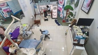 Nhà mặt phố Nguyên Hồng 60m², vỉa hè 2m5, ô tô đỗ, tiện kinh doanh