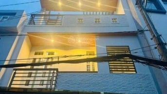 Hot! Kẹt vốn bán gấp căn nhà Nguyên Hồng, Bình Thạnh 3tỷ090/ 46,5m2