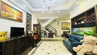 Biệt thự Nam Long Phú Thuận Quận 7 (8x18.5) ô tô đậu dưới tán cây xanh