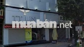 CCHỦ BÁN NHÀ 3 TẦNG Đ.TRẦN HƯNG ĐẠO,2 MẶT TIỀN VIP ĐỒNG HỚI.RẺ NHẤT KV
