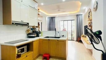 Cần bán gấp mặt tiền 92 Phổ Quang,Q TB. - Dt: 4x20m giá 21.5 tỷ