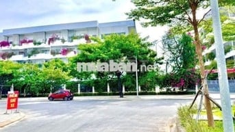 Gấp! Biệt thự 250m²,view công viên, đối diện ĐH Y Phan Châu Trinh