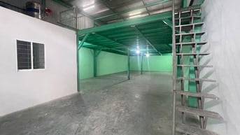 Cho Thuê 300m2 Kho Xưởng Ngã Tư Quang Trung