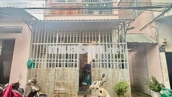 Nhà DT 4,8m x 15m - hẻm ô tô Song Hành - Trung Mỹ Tây.Giá : 4,45 tỷ