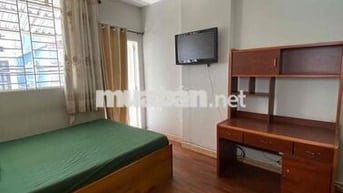 Phòng trọ bancon gần Huỳnh Văn Bánh Phú Nhuận nội thất đầy đủ