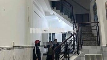 nhà thuê Hoàng Lê Kha,Q6,1trệt1lầu,2PN, sạch sẽ, đường lớn vào 5m, 6tr