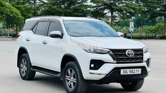Toyota Fortuner 2021 2.4G máy dầu 7 chỗ Form mới