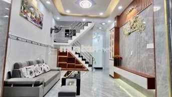 Nhỉnh 5 Tỷ Nhà 37m2 sát Phạm Thế Hiển cầu Nhị Thiên Đường