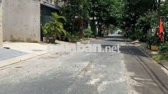 Cần bán gấp Lô đất khu An Sương DT  4,5 x21.  Đường xe tải .sổ hồng