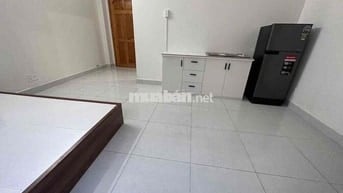 Căn hộ 30m có full nội thất cửa sổ thoáng mát gần UBND Quận 12