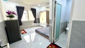 Cho thuê căn hộ mini cửa sổ trời mới xây sát trường NTTU Quận 12