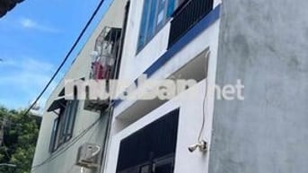 cho thuê nhà nguyên căn 2,5 tầng. sạch sẽ. khu cảnh Liên Chiểu