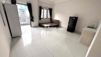 PhÒng Ban Công Cửa Sổ Đường Lê Thị Riêng