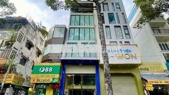 CÓ THANG MÁY - Nhà 152 Trần Quang Khải, Quận 1 - DT 5x20m, TRỆT 3LẦU