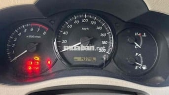 Toyota Innova 2014 2.0E - 143348 km
