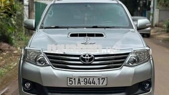Toyota Fortuner 2014 2.5G số sàn máy dầu