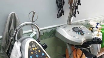 Cần sang lại toàn bộ dụng cụ, trang thiết bị làm tóc.