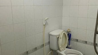 Cchính chủ cần bán căn hộ 44 Nguyễn Biểu Q.5 - giá tốt nhất khu q5