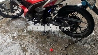 Cần bán xe sonic