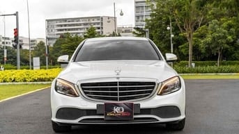 C200 Exclusive Sx 2021 màu trắng sang trọng