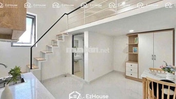 Căn hộ dịch vụ gác lửng rộng 30m2 ngay chợ Bà Chiểu