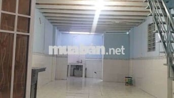 Nhà nguyên căn cho thuê dt 4❌10+Gác lửng 2pn nhỏ 1wc hẻm ô tô cụt 5tr