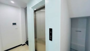 HIẾM, MẬU LƯƠNG THANG MÁY 40m - 5T, MT 5.5m - NỘI THẤT ĐẸP VIEW HỒ