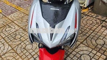 kẹt tiền cần bán gấp xe như hình 9c