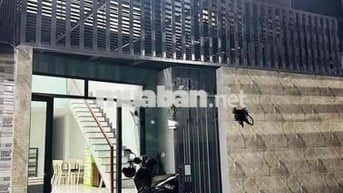 Cho thuê nhà nguyên căn 3 phòng ngủ gần phú mỹ hưng