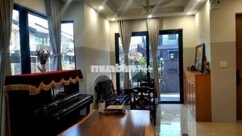 Cho thuê nhà phố vườn 3pn 2vs Full nội thất chỉ dọn vào là ở