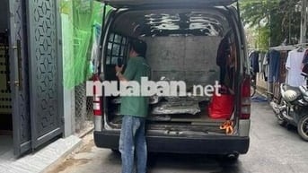 Toyota Hiace 2010 Commuter 2.7 - 200000 km
