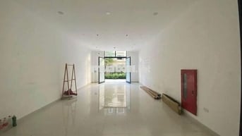 Cho thuê shophouse The Manor Crown Tố Hữu gần aeon mall 60m2