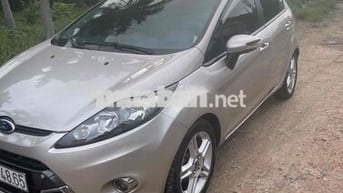 Ford Fiesta 2011 1.6 AT Hatchback - 134000 km