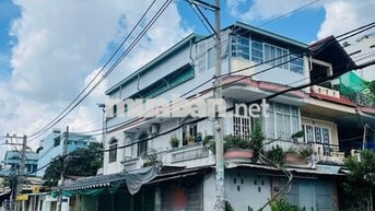 Cho thuê nhà góc 2 mặt tiền đường Đỗ bí 7x18m 1L kd tự do