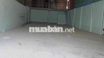 Cho thuê kho 12tr/th DT: 8×25 có gác  Có điện 3pha trần cao 6_7m.trống