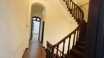 Hoàng Cầu, phân lô 2 mặt ngõ, Ô tô tránh dừng đỗ ngày đêm, cần bán sớm